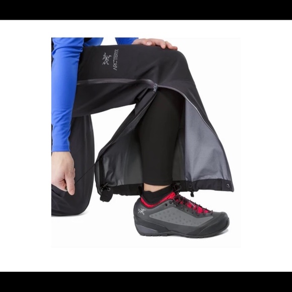 Out of Stock Arc'teryx Alpha AR Pant Womens Medium - Picture 3 of 13